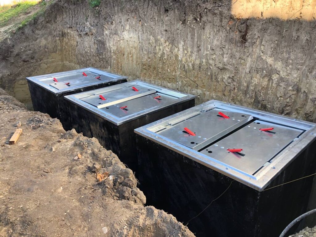 сміттєві контейнеи в Луцьку