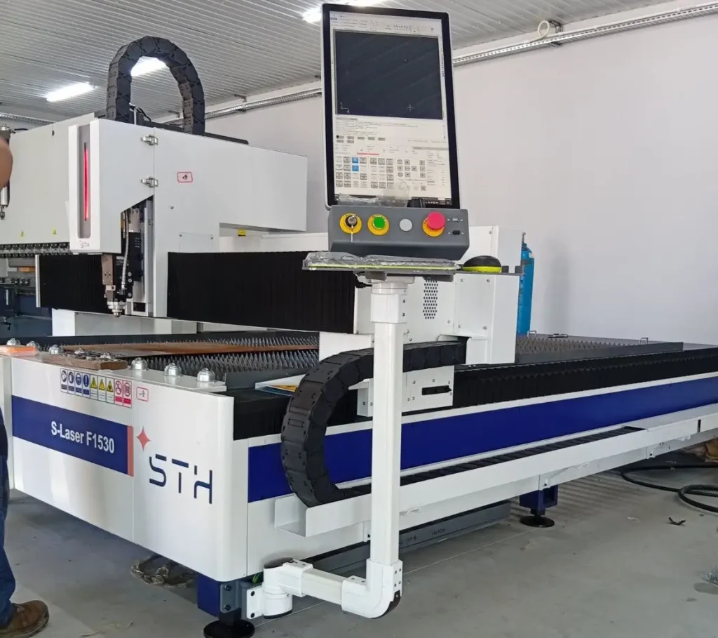 Лазерний верстат S-Laser F1530 (6 кВт, MAX Photonics)