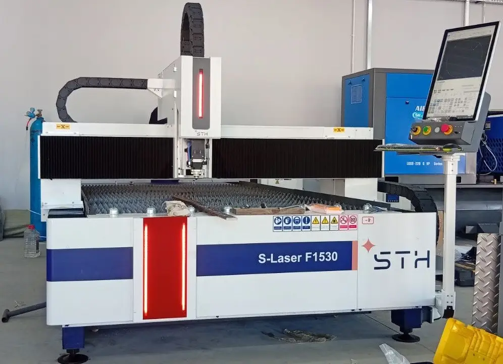 Лазерний верстат S-Laser F1530 (3 кВт, MAX Photonics) з труборізом