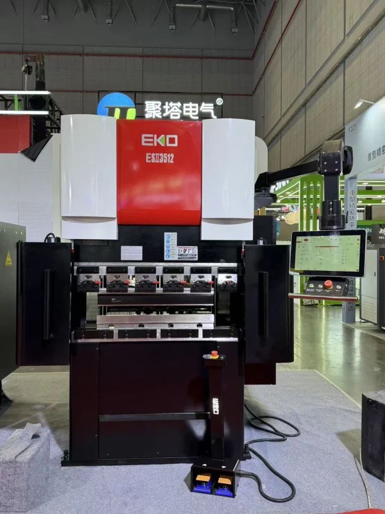 Листозгинальний верстат EKO ES-3512 з ЧПК ESA-875 MBand.3D